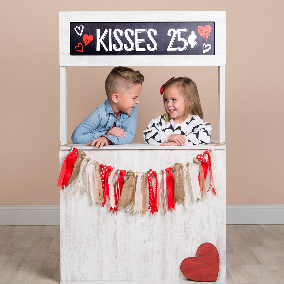 Schedule your Hearts & Hugs session today!