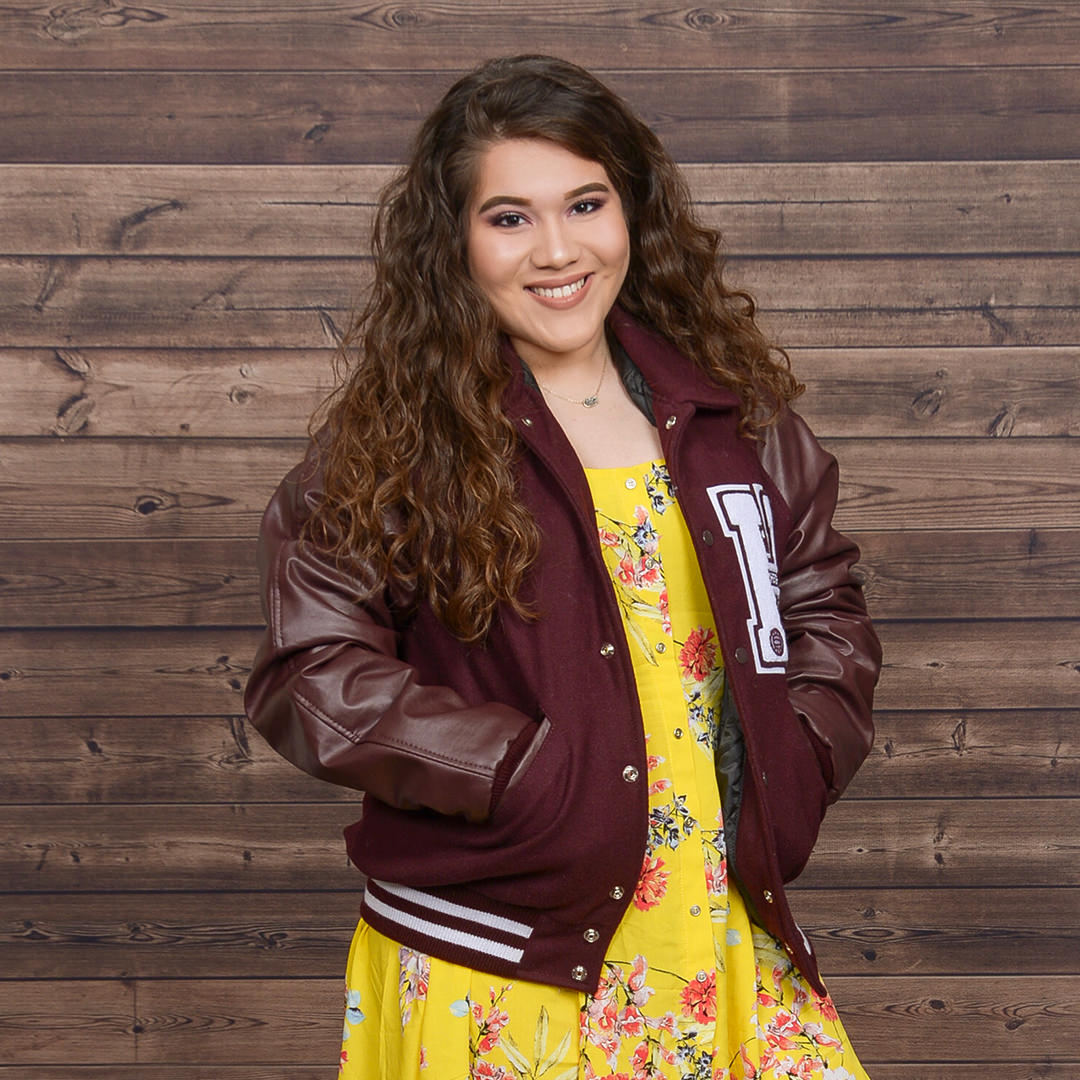 Schedule your senior photo session today!